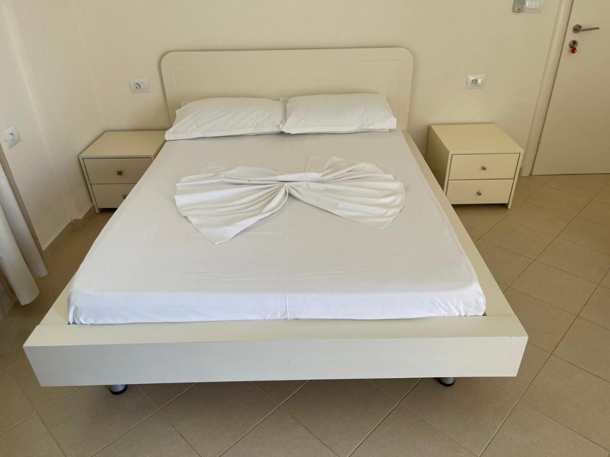 Sunset Apartments Berdenesh Sarandë 外观 照片