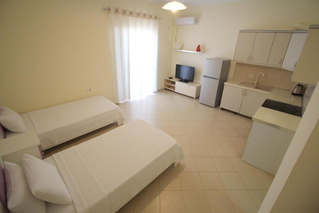 Sunset Apartments Berdenesh Sarandë 外观 照片