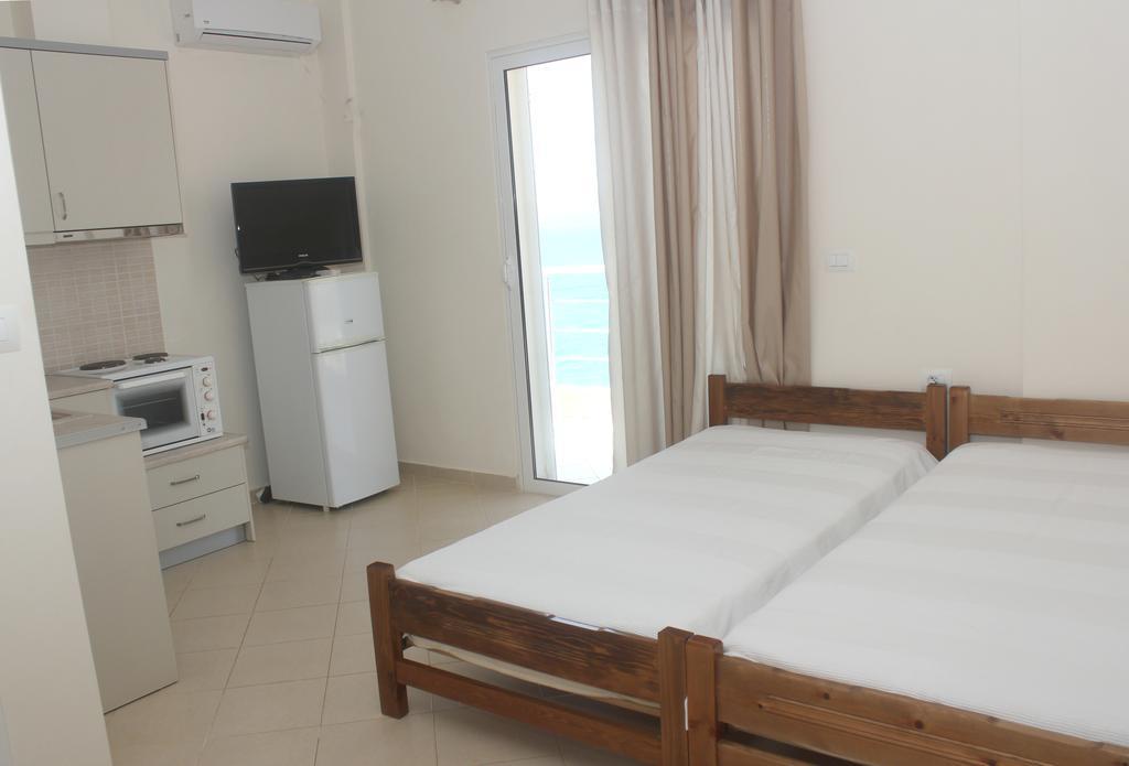 Sunset Apartments Berdenesh Sarandë 外观 照片